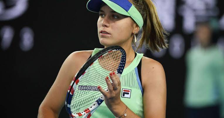 包含莎拉波娃回归赛场，挺进下一轮首场状态亮眼，曼联观众沸腾！的词条